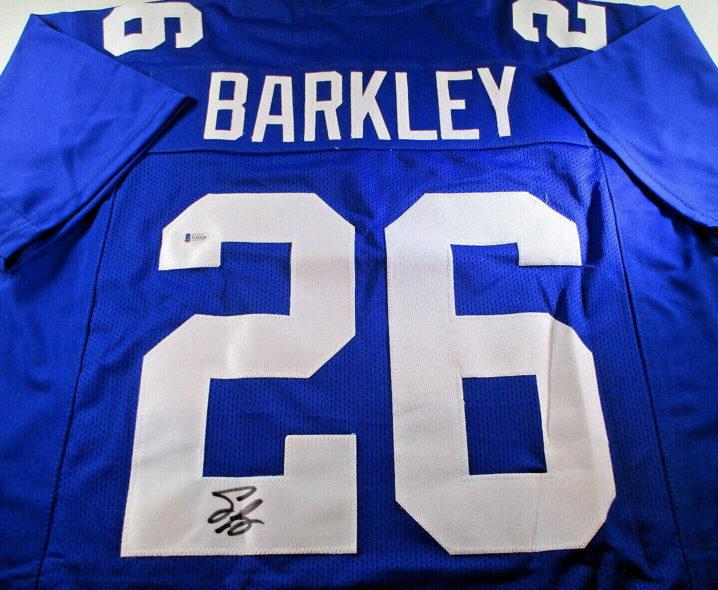 Saquon Barkley / Autographed New York Giants Custom Football Jersey / Beckett