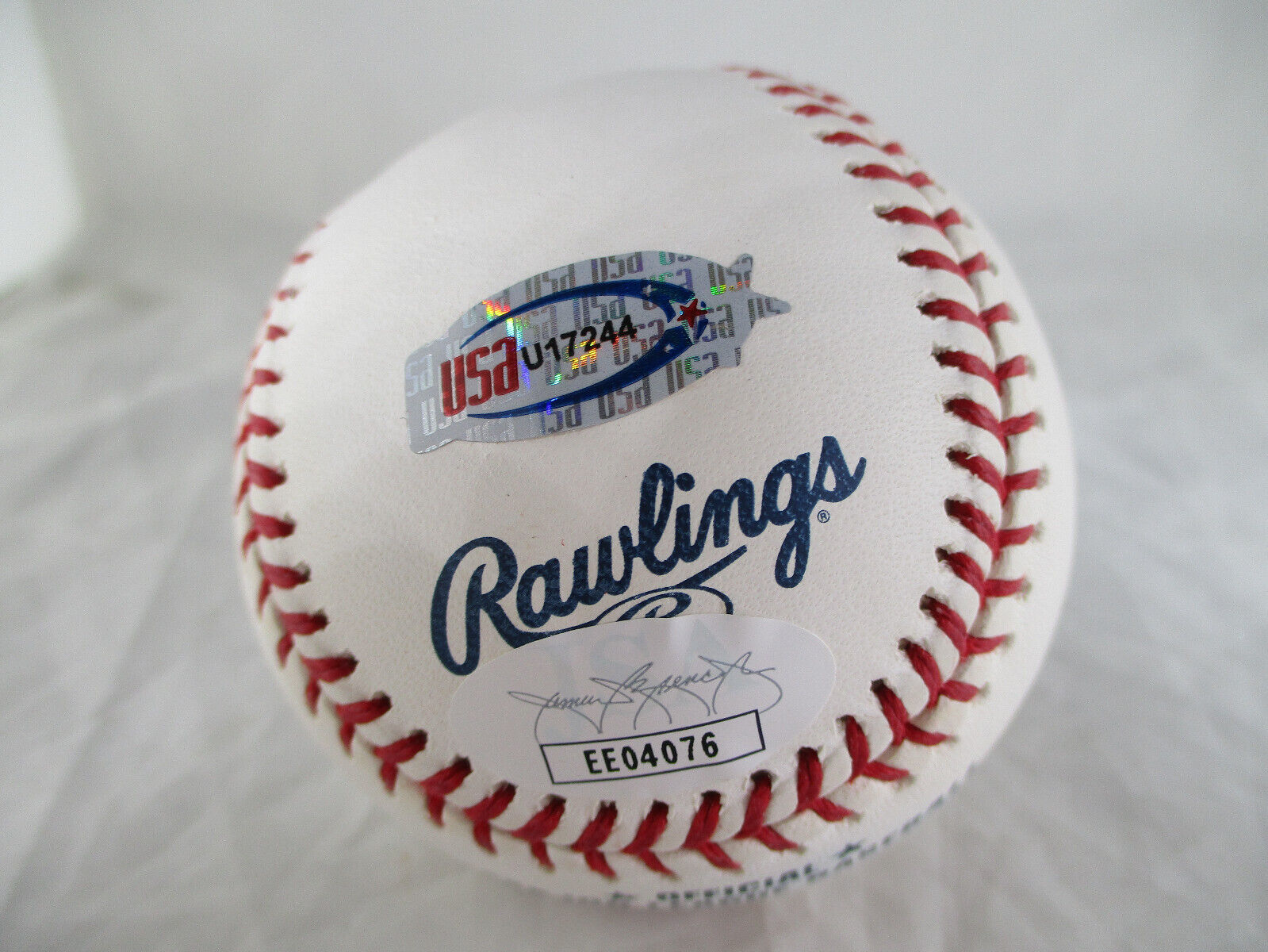 Salvador Perez / Autographed K.C. Royals 50th Anniversary OML Baseball / JSA
