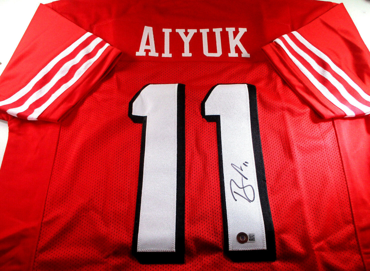 Brandon Aiyuk / Autographed San Francisco 49ers Custom Football Jersey / Beckett