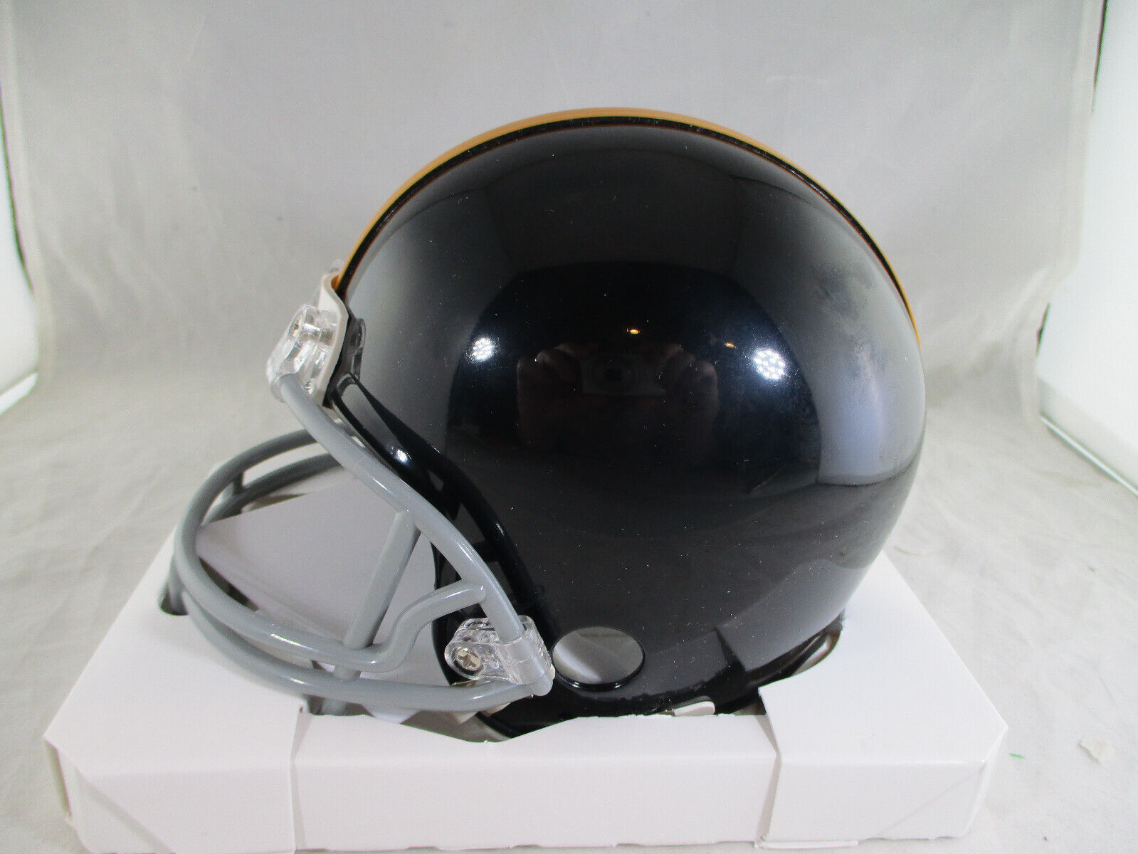 "Mean" Joe Greene / Autographed Pittsburgh Steelers Riddell Mini Helmet / TSE